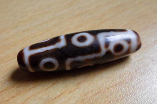 九眼天珠怎么辨別真假小竅門