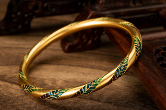 52的金手鐲是最小的嗎