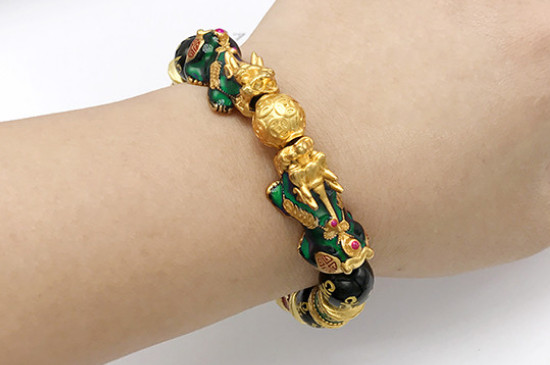 戴貔貅手鏈的講究和忌諱