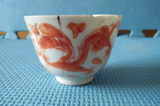 礬紅瓷器的特點(diǎn)