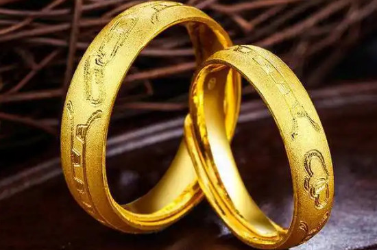 周大福小金條GOLD是什么意思