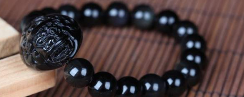 黑曜石是水晶嗎