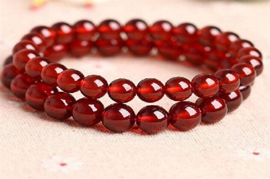 6a石榴石什么意思