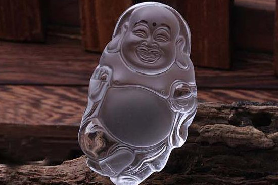 白水晶適合什么生肖帶