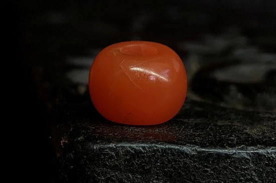 保山南紅和川料南紅哪個(gè)好，保山南紅比較好