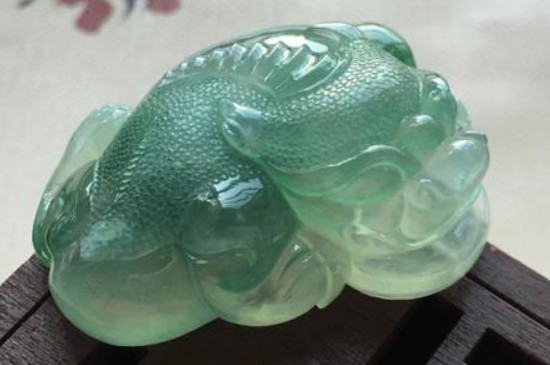 翡翠貔貅吊墜的佩戴要注意什么