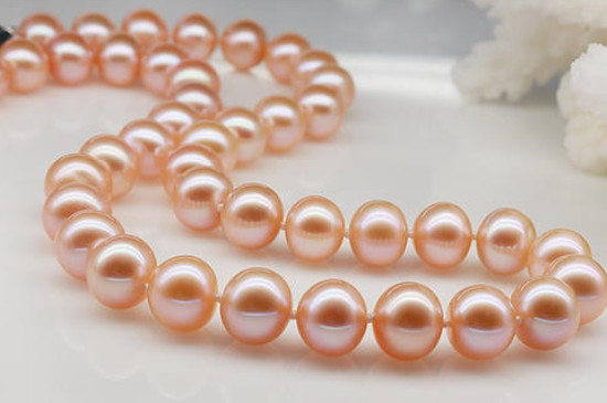 珍珠項鏈的保養(yǎng)與清洗