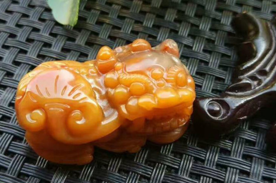 女人佩戴貔貅的禁忌