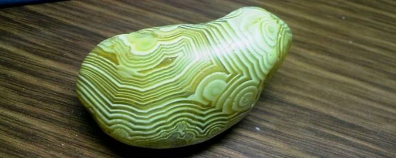 佩戴孔雀石手鏈的作用有哪些