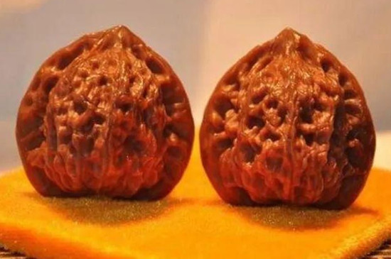 文玩核桃多大尺寸合適