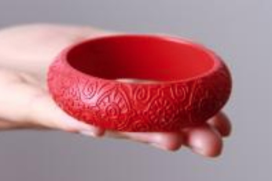 朱砂不能和什么放在一起