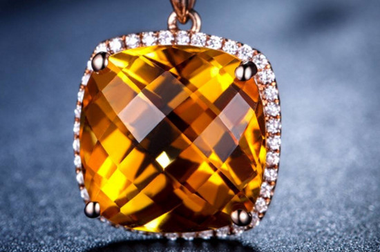 黃水晶吊墜的價(jià)格，黃水晶吊墜的未來(lái)走勢(shì)