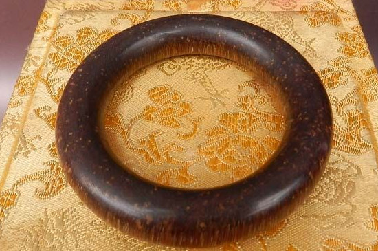 牛角手鐲洗澡可以戴嗎