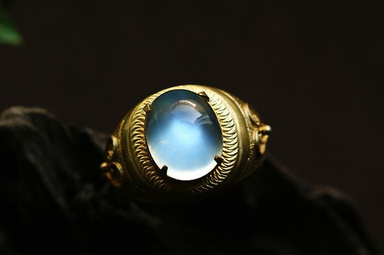 如何看月光石是否注膠