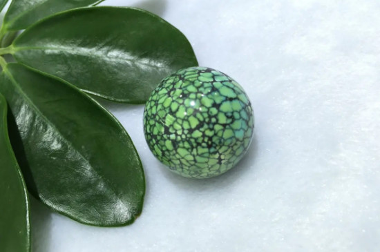 綠松石菜籽黃后期變成什么色