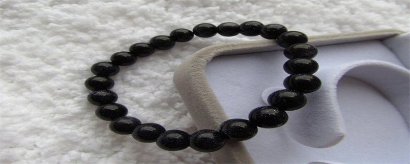 石榴石手鏈的寓意