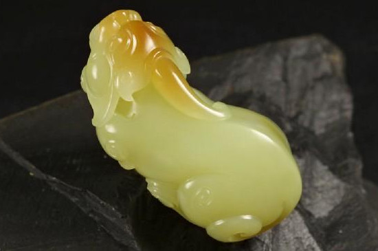 女人佩戴貔貅有什么講究與禁忌