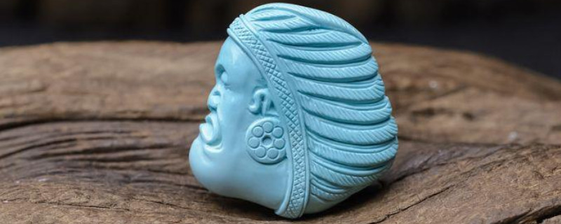 女生佩戴綠松石的禁忌