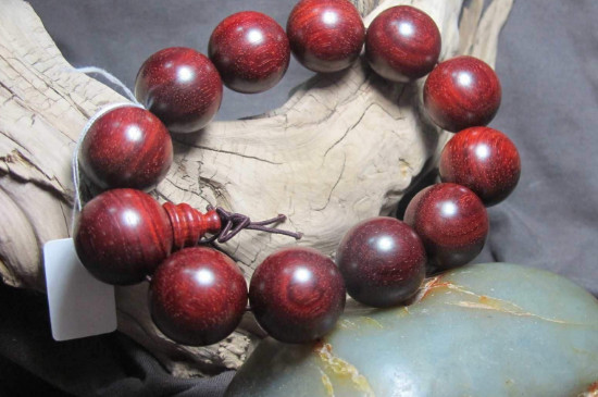 小葉紫檀的金星是怎么形成的