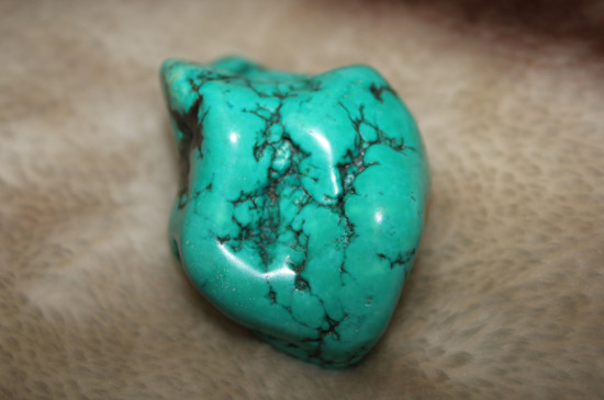 綠松石要怎么盤才能變色