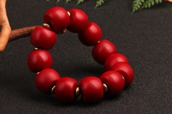 血巴手串是什么材質(zhì)