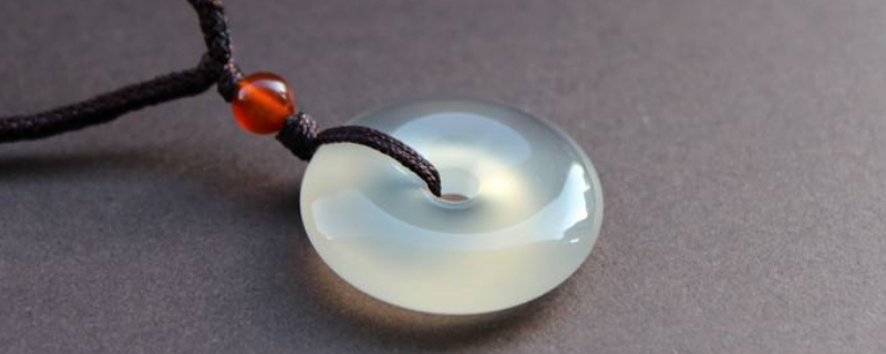 佩戴玉髓有什么寓意嗎?
