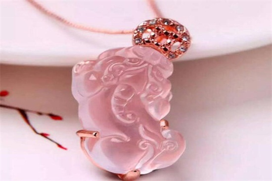 草莓晶與粉晶的區(qū)別