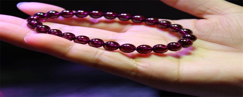 石榴石有棉絮是假的嗎