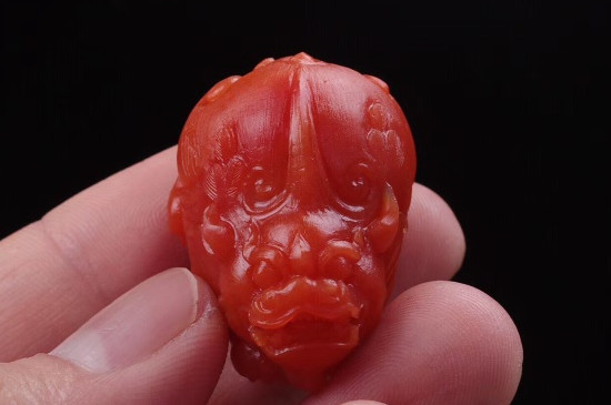 南紅的保養(yǎng)和清洗方法