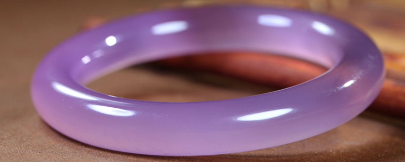 帝王紫手鐲是什么材質