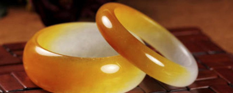 如何挑選金絲玉手鐲