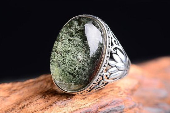 什么是幽靈水晶