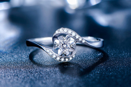 怎樣辨別鉆戒是真是假