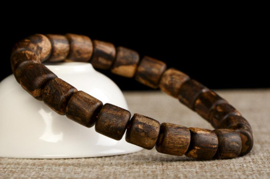 沉香手串能沾水嗎