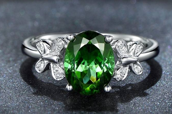 綠碧璽的功效與作用