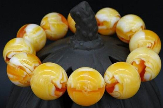 樹脂蜜蠟是天然的嗎