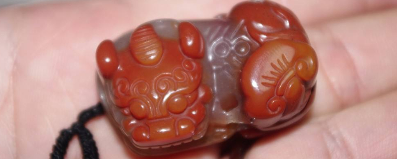 女人戴黃龍玉貔貅禁忌