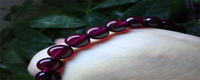 碧璽與石榴石的區(qū)別