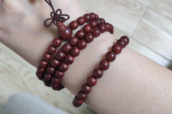 小葉紫檀適合什么人帶