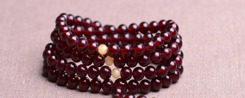 血珀怎么辨別真假火燒