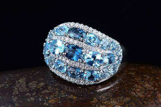 托帕石怎么分辨真假