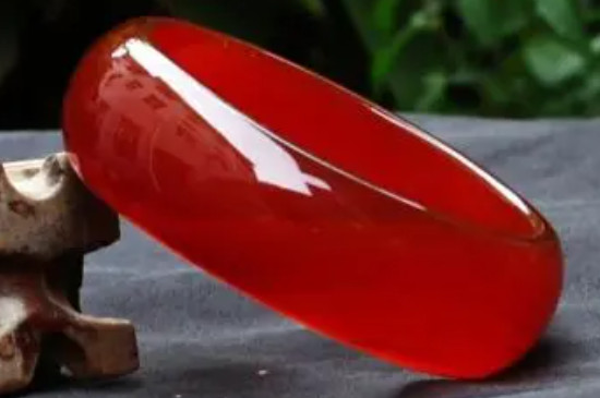 紅瑪瑙手鐲怎么鑒別真假