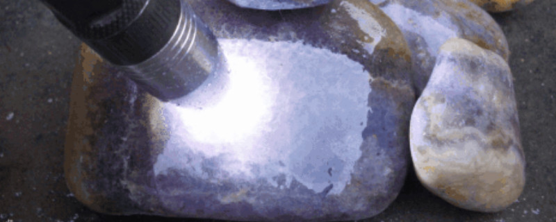 綠松石半生礦是什么