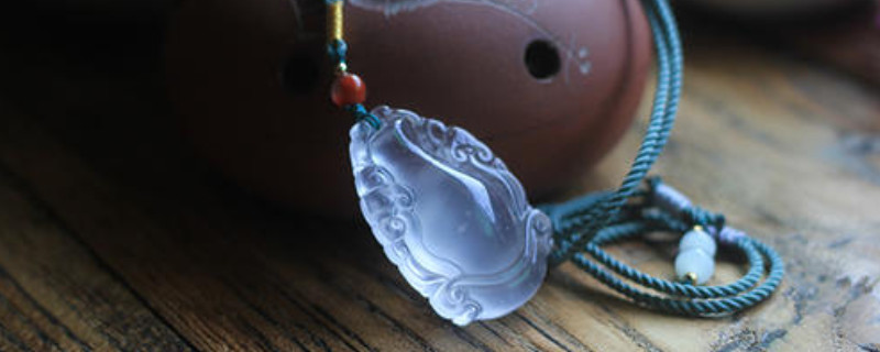 鈉長石玉和翡翠的區(qū)別