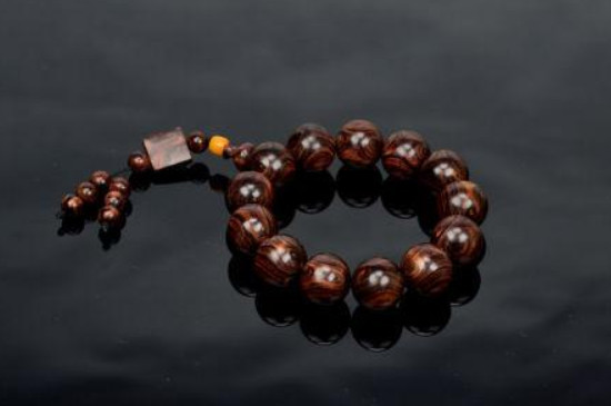 黃花梨怎樣鑒定