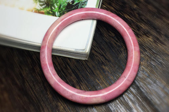 薔薇石和薔薇輝石區(qū)別