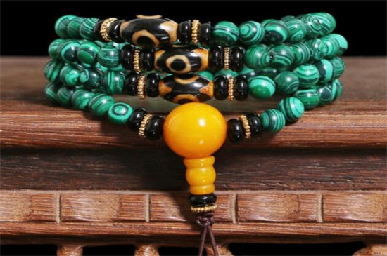 孔雀石的主要成分是什么