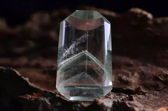 月光石能和什么水晶一起帶