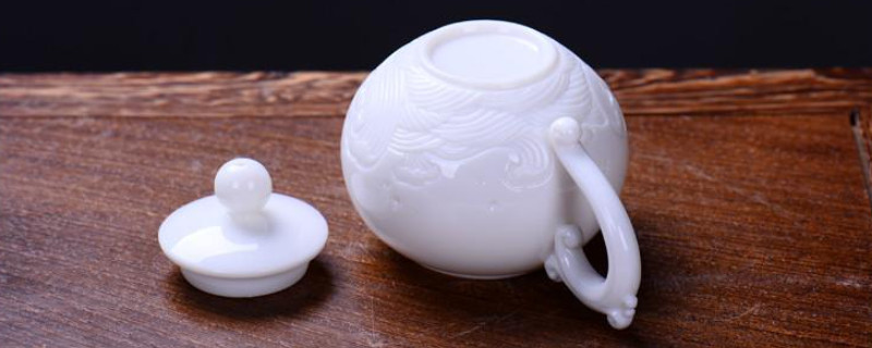 德化羊脂玉和白瓷有什么區(qū)別