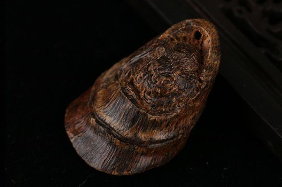 沉香吊墜佩戴的注意事項